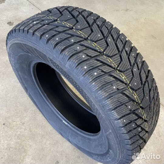 Hankook Winter i'Pike X W429A 225/70 R16 107T