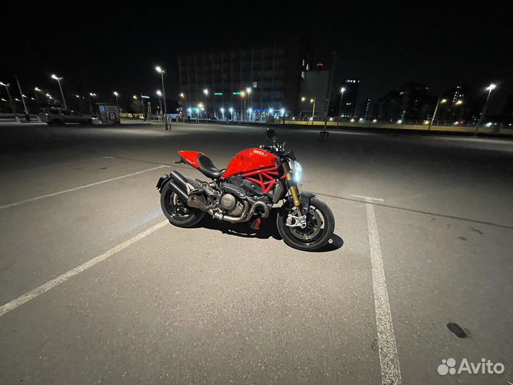 Ducati monster 1200s
