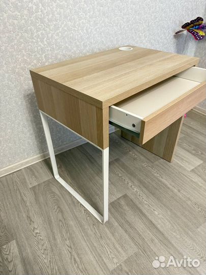 Письменный стол IKEA