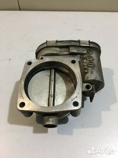 Дроссельная заслонка правая Audi A8 4E2 BHT