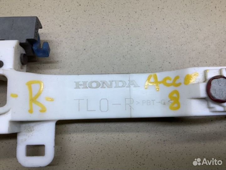 Кронштейн ручки Honda Accord 8 2008-2015