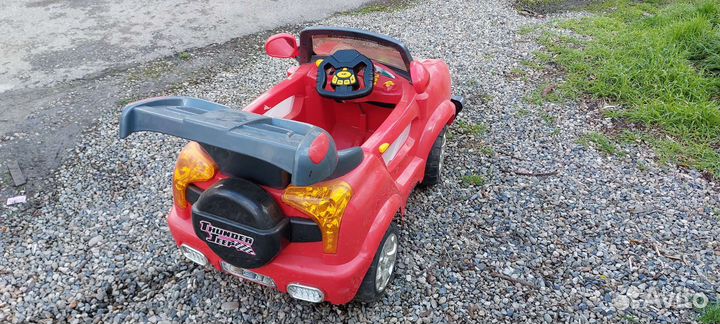 Машинка для детей на аккумуляторе