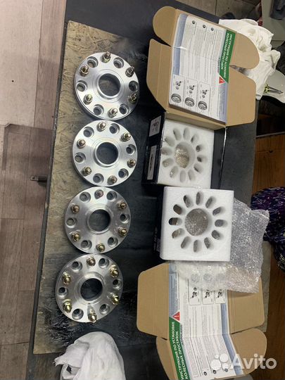 Проставки колесные 6х139.7