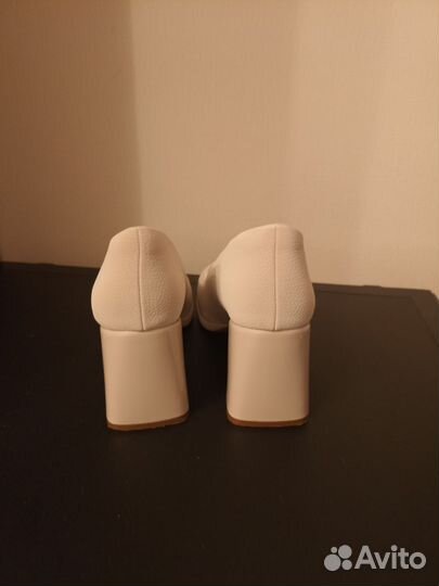 Туфли женские 39 размер