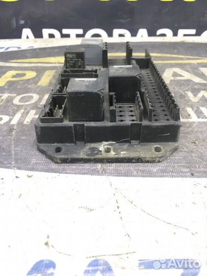 Блок предохранителей Land Rover Range Rover 3