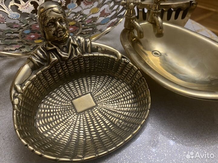 Мыльницы корзинка и ванночка