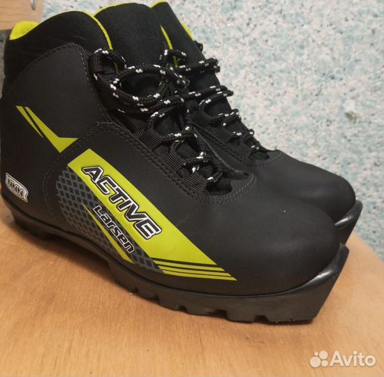 Ботинки лыжные Larsen Active NNN