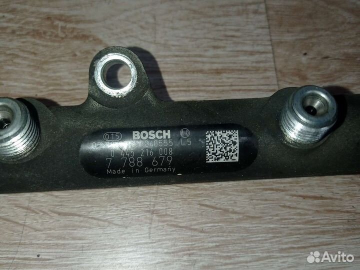 Топливная рампа с датчиками на BMW m57 306d2