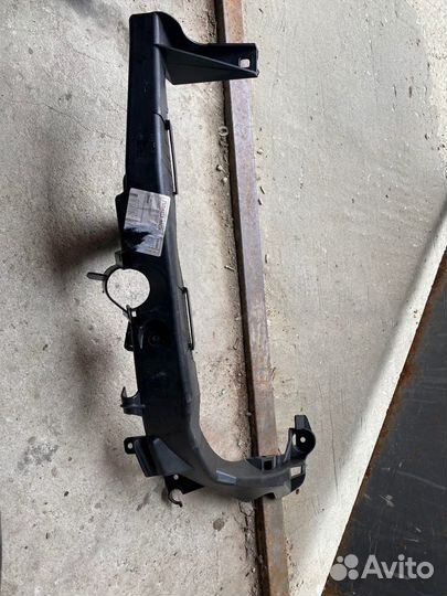51647116707 Кронштейн фары левый бмв е90