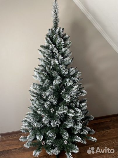 Исскуственная елка, ель