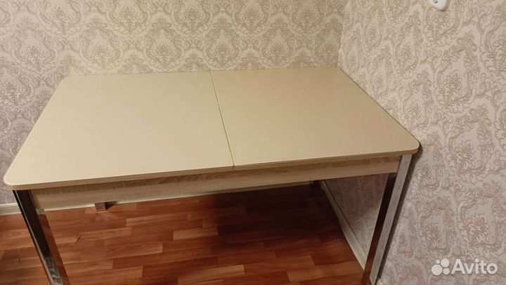 Стол