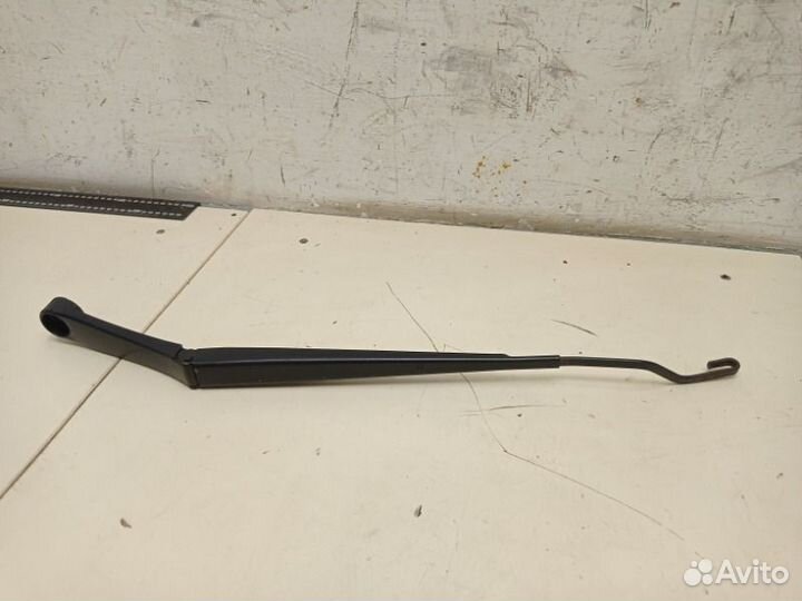 Поводок стеклоочистителя передний левый Hyundai Ix