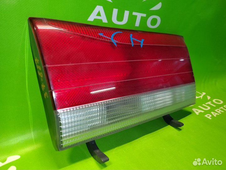 Вставка между стопов toyota RCH41 3rzfe 1997 Задн. Лев