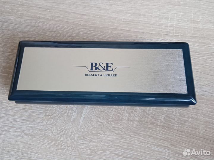Фирменная коробочка Bossert & Erhard
