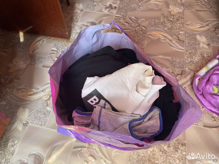 Пакет с вещами на девочку бесплатно