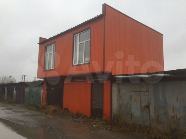 Гараж, > 30 м²