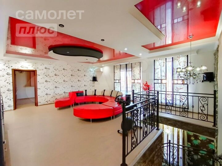 Дом 307 м² на участке 6,6 сот.