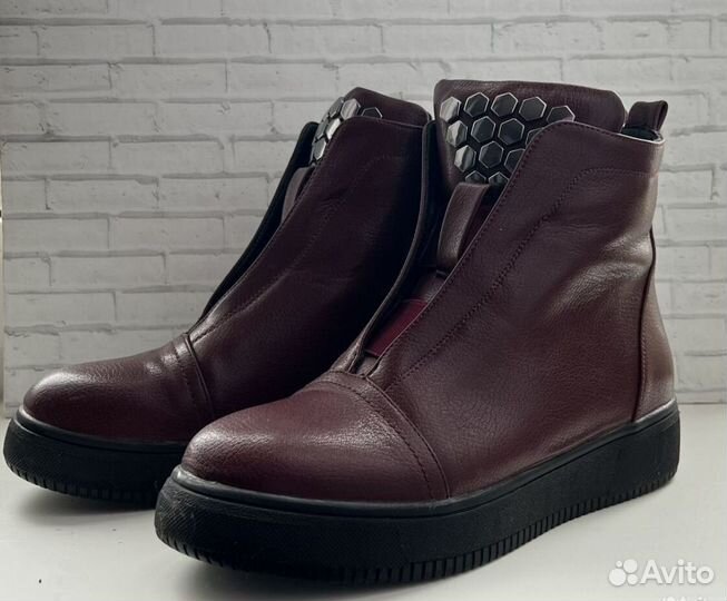 Ботинки женские