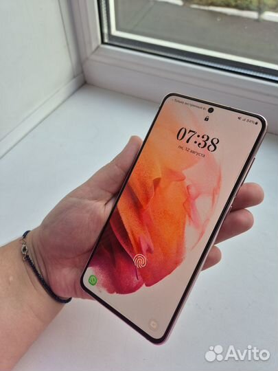 Samsung Galaxy S21, 8/256 ГБ