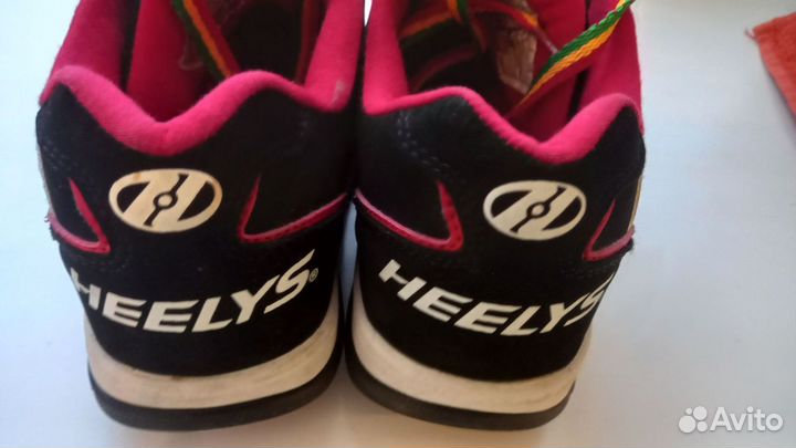 Кроссовки на роликах heelys