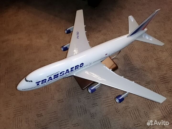 Модель самолета Boeing 747-200