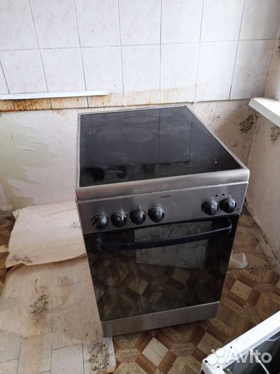 Плита электрическая стеклокерамика с духовкой