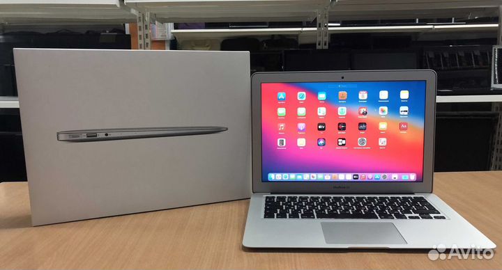 AppleBook Air 2017/i5/8GB/Intel Hd/128GB SSD/13.3