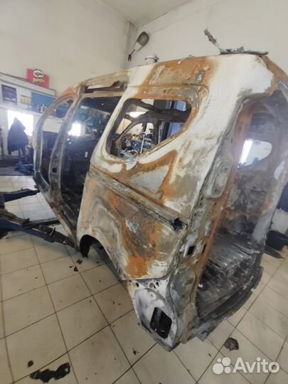 Renault Dokker Крыло заднее левое Четверть