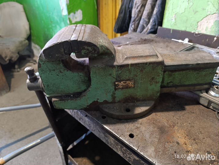 Тиски слесарные СССР