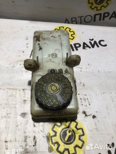 Бачок для тормозной жидкости Peugeot 308 EP6 2008