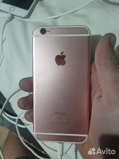 iPhone 6S, 64 ГБ