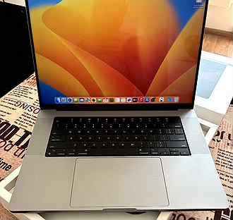 MacBook Pro 16 2023 M2 max/32/1TB