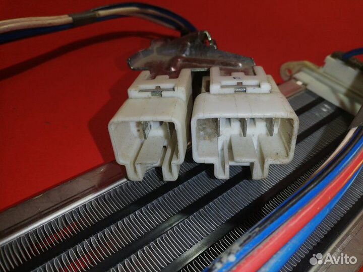 Радиатор отопителя Toyota Hilux Pick Up KUN25