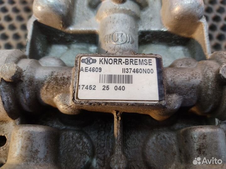 81521516098 Кран защитный 4-х контурный