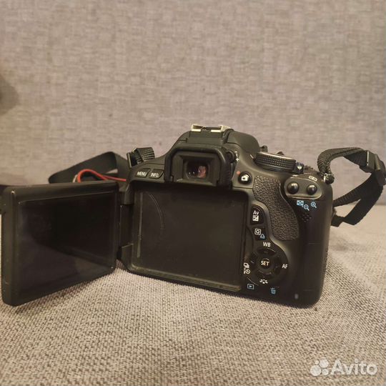 Зеркальный фотоаппарат canon eos 600d