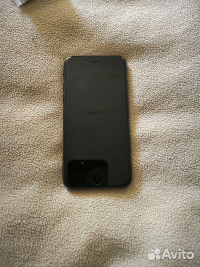 iPhone SE, 128 ГБ