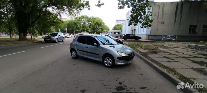 Peugeot 206 1.4 AT, 2002, 173 000 км