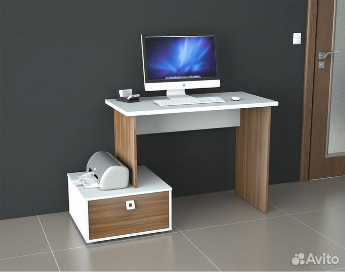 Стол компьютерный
