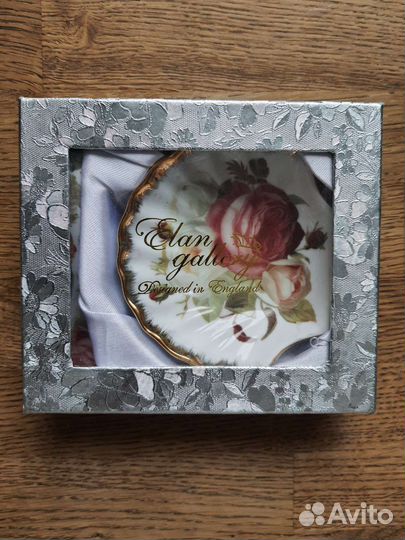 Тарелочка и ложка из фарфора