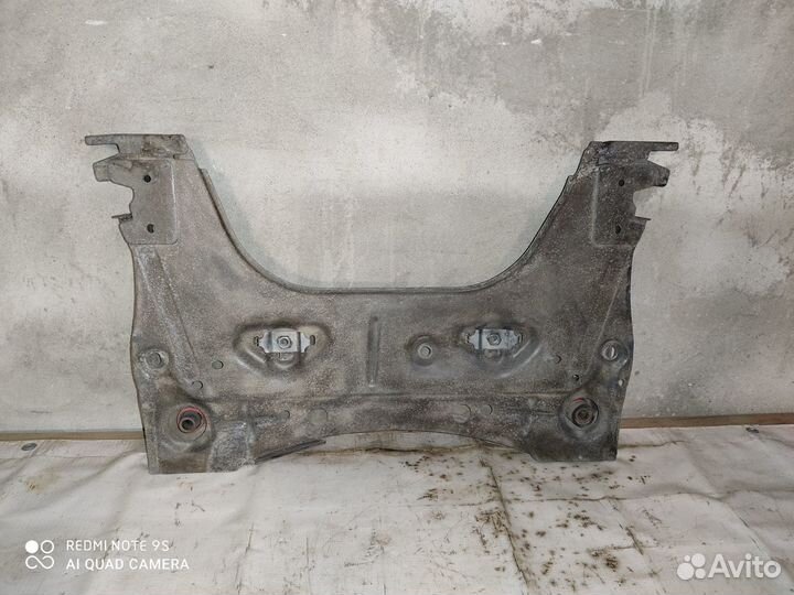 Подрамник Рено Меган 2