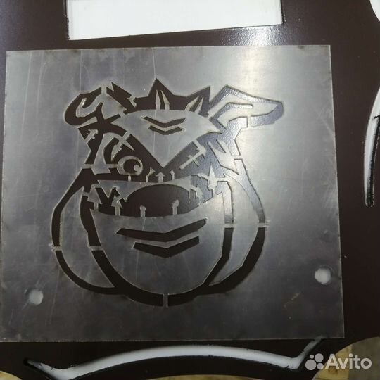 Лазерная резка оргстекла фанеры