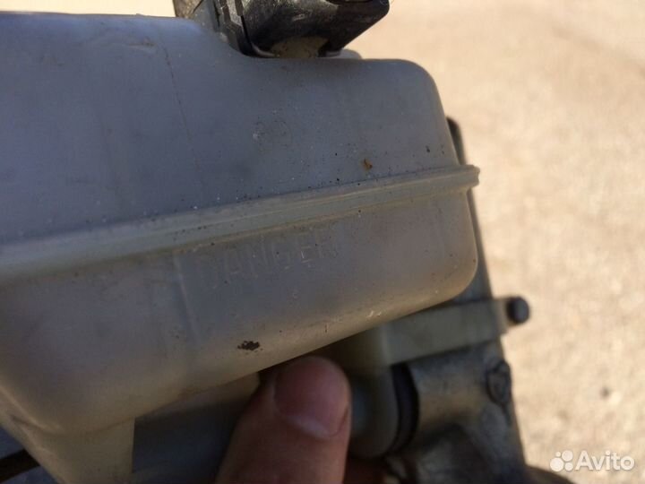 Цилиндр тормозной главный и бачок Opel Omega B