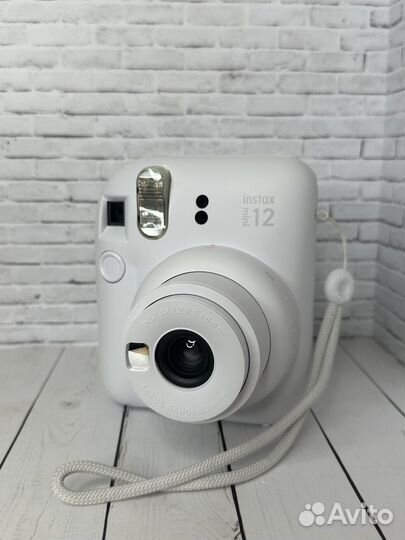 Фотоаппарат instax mini 12 белый