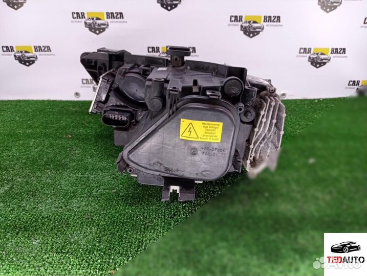 Фара правая, Audi Q3 2014