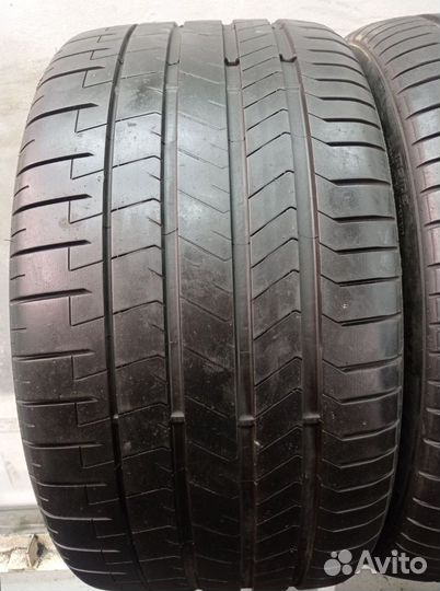 Pirelli P Zero PZ4 295/35 R22 101V