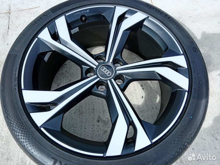 Audi Q3 VW Tiguan R20 оригинал 83A601025AC