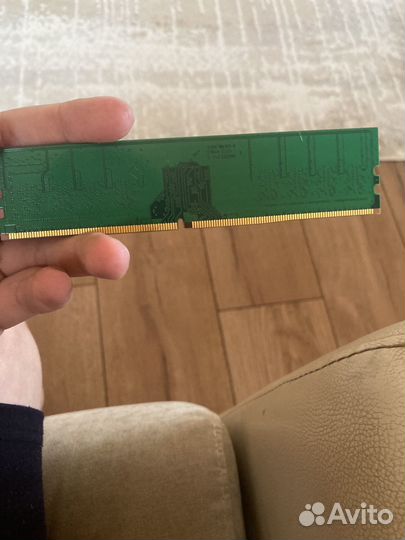 Оперативная память ddr4 4gb 2400 Crucial