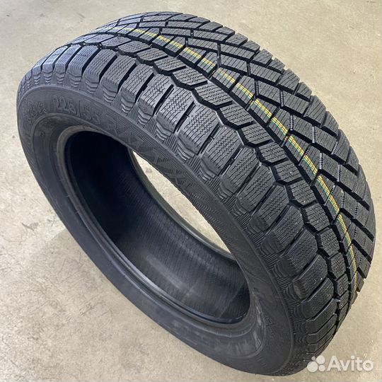 Gislaved Soft Frost 200 215/55 R17 98T