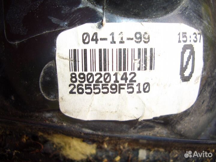 Фонарь внутренний левый Ниссан Примера с99-02г