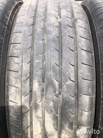 Yokohama BluEarth RV-02 225/60 R18 100V